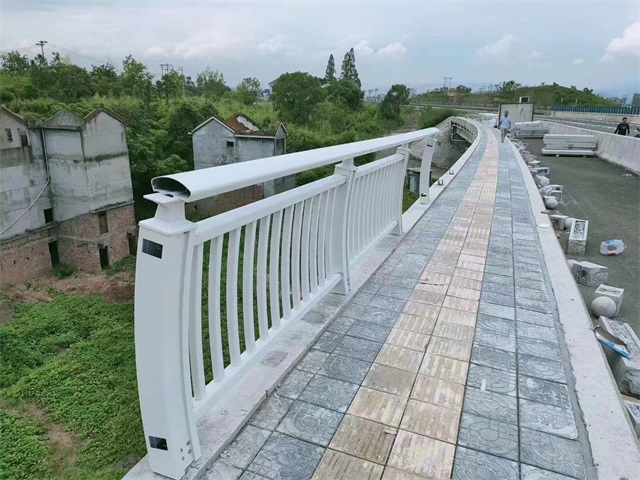 橋梁欄桿 橋梁欄桿